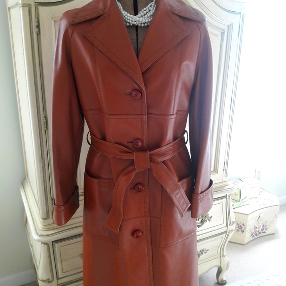 Vintage Jackets & Blazers - VTG 60S/70S "LEDA SPAIN" BY GROPPER LEATHER COAT!